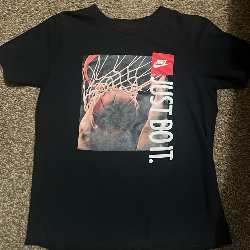 Boys Nike tee shirt